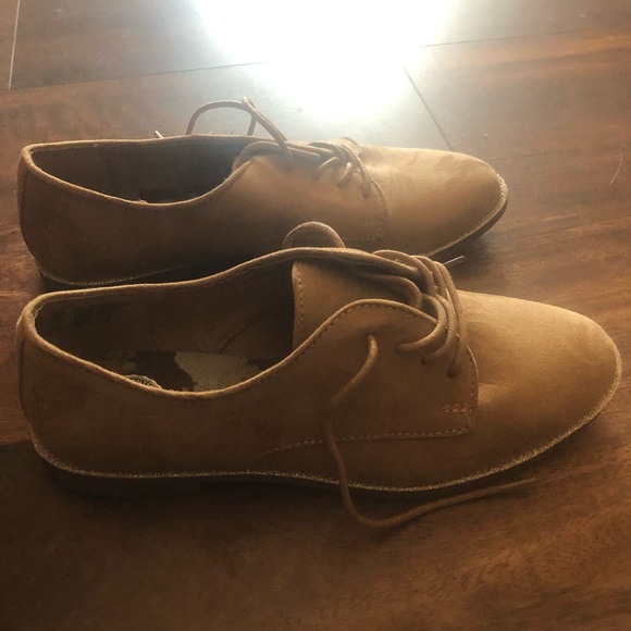 Two pairs brand new size 7 womens shoes